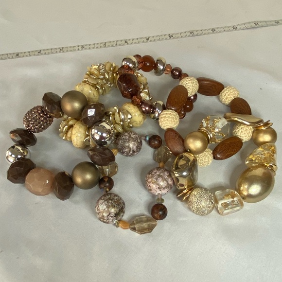 Group of chunky funky neutral stretch bracelets - Picture 9 of 12